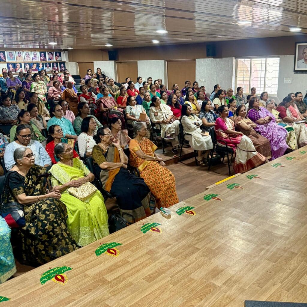 Dr. Rupal Shah presenting at the Akhil Hind Mahila Parishad